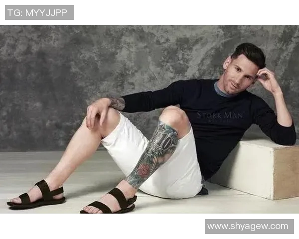 足球明星与他们宠物狗的独特纹身故事揭秘